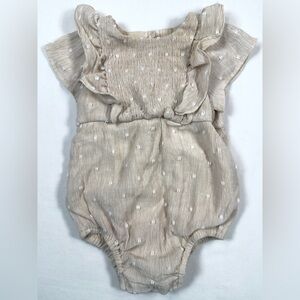 NORALEE Baby Girls’ Beige Gauze Polka Dot Neutral Ruffle One Piece Size 6M
